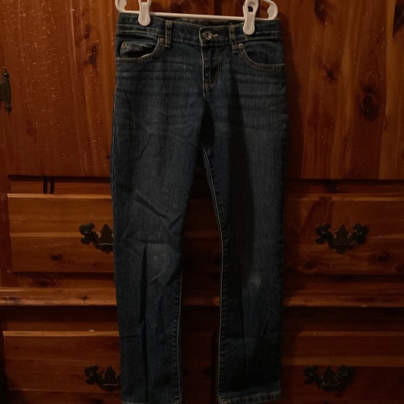 PRE-OWNED GIRLS JEANS SIZE 8! IN EXCELLENT CONDITION! SMOKE FREE HOME! - Picture 1 of 3